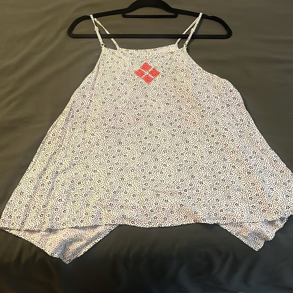 Flowy tank - Picture 4 of 5